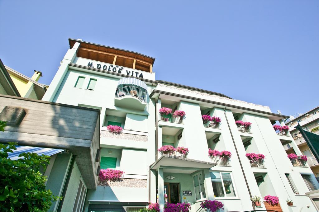 Hotel Dolcevita Cesenatico Exterior foto